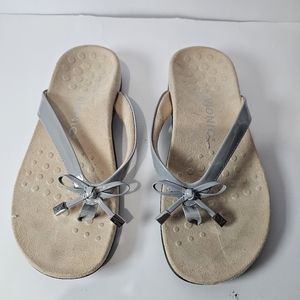 VIONIC BELLA TOE POST SANDAL SIZE 6.5